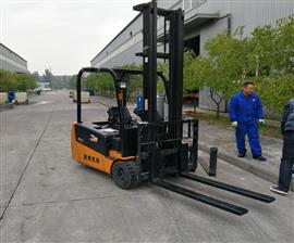電動(dòng)、柴油叉車均可加裝稱重電子秤系統(tǒng)